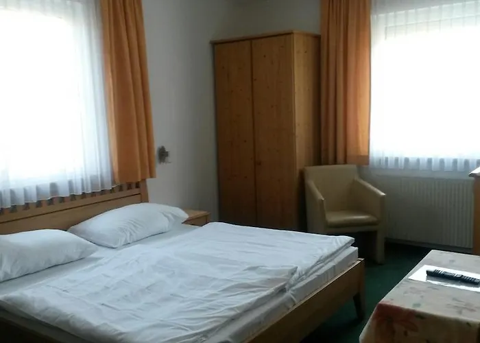 Gasthuis Parzer Bei Wien 3*